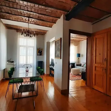 Apartament Historic Spacious Galata Stambuł