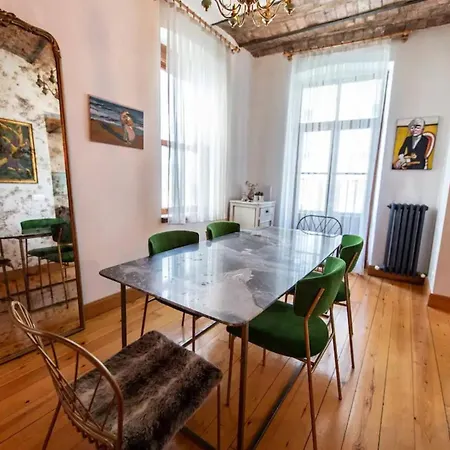 Historic Spacious Galata Apartament *